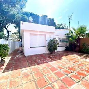 https://chale-en-calle-la-caballa.es-andalucia.com